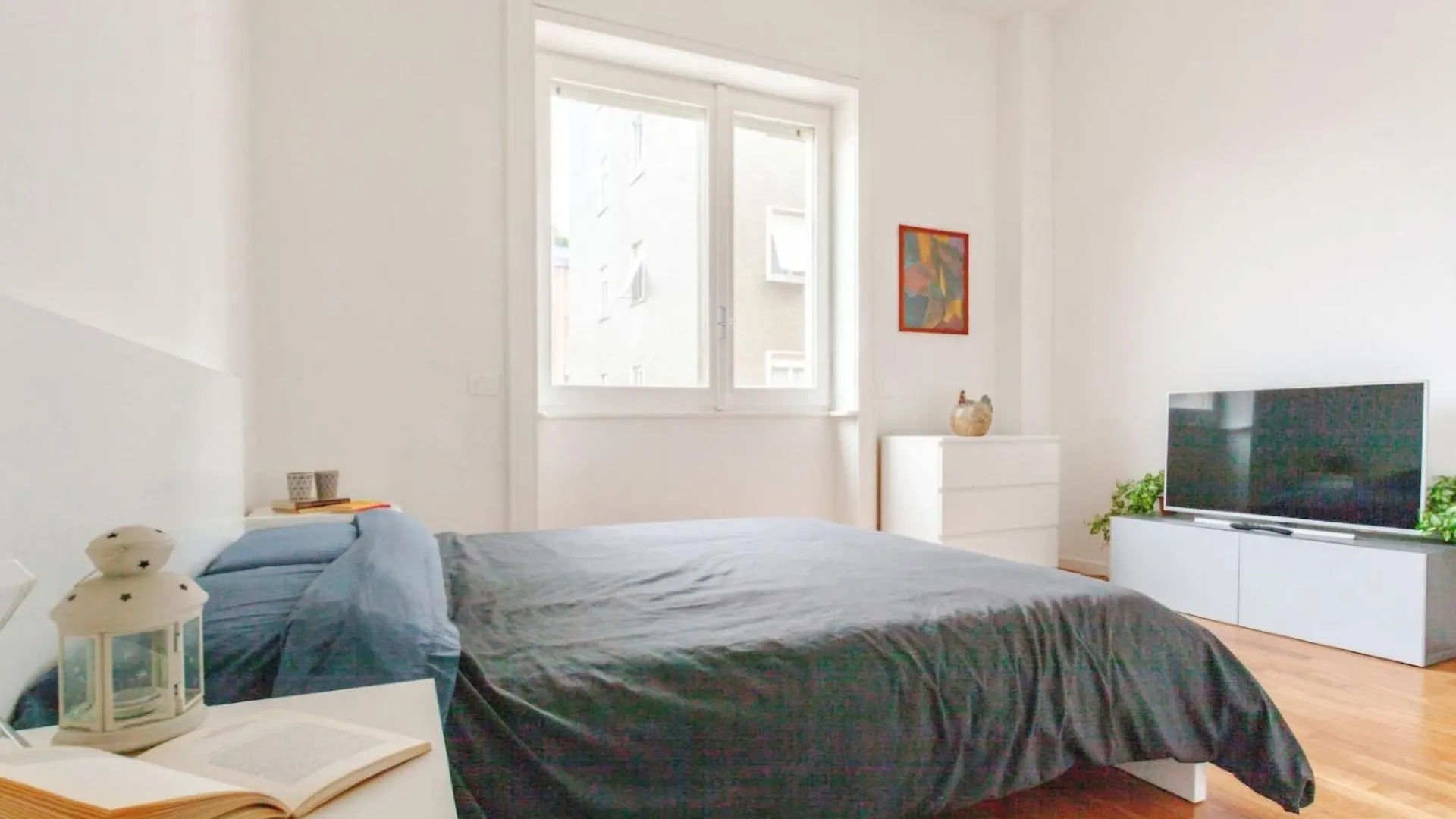 Apartment Elegante Appartamento In Corso Garibaldi Milan