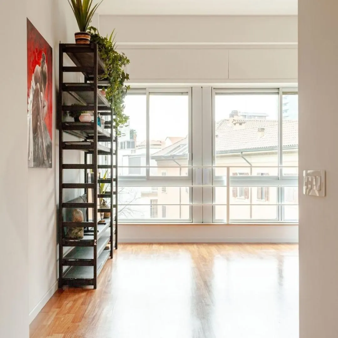 Apartment Elegante Appartamento In Corso Garibaldi Milan
